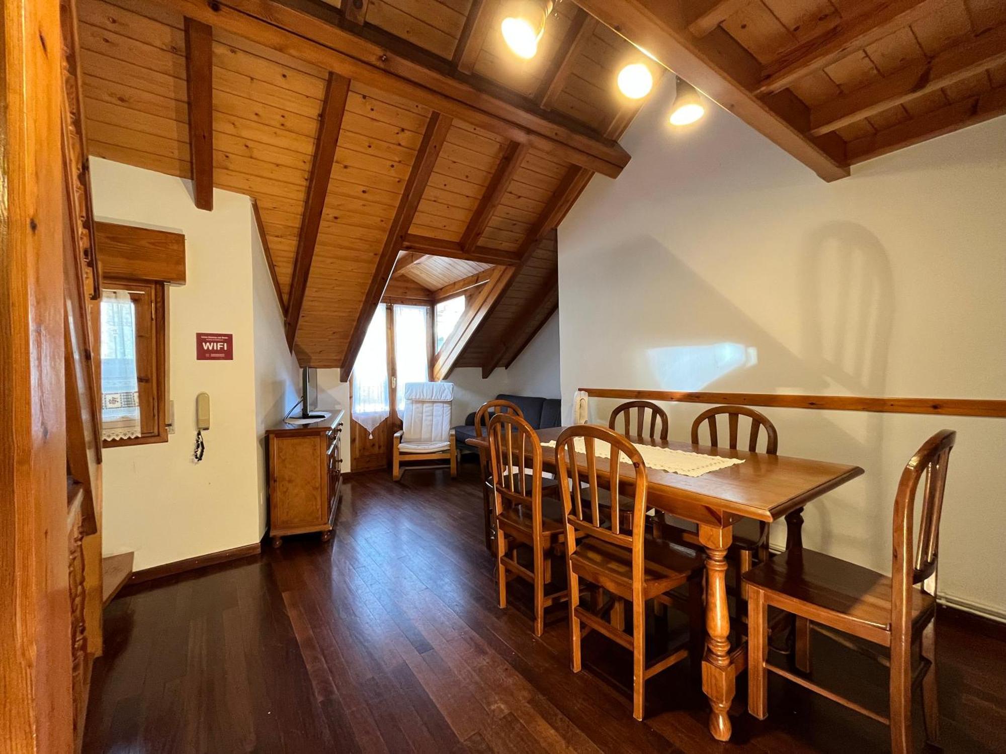 Casa Damian Del Baile Apartamentos Benasque Camera foto